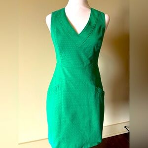 Elegant Green Sleeveless Dress